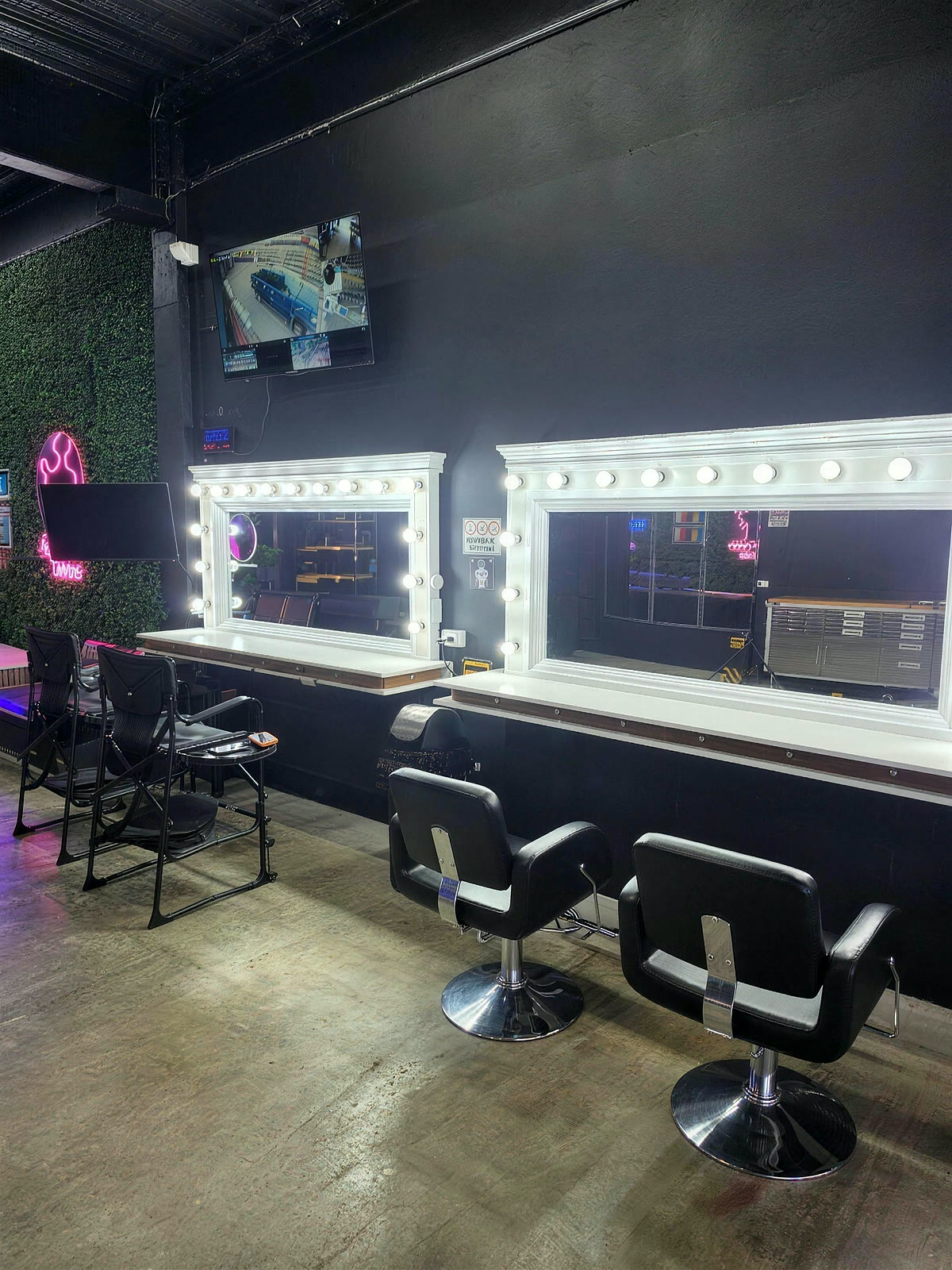 Glam vanity stations